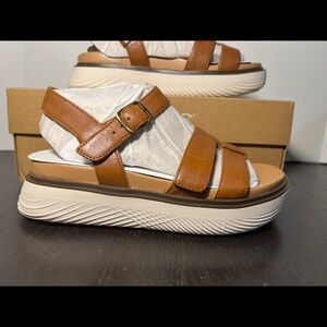 Vionic Solana Strappy Platform Sandals Tan Leather Womans 6.5W Wide